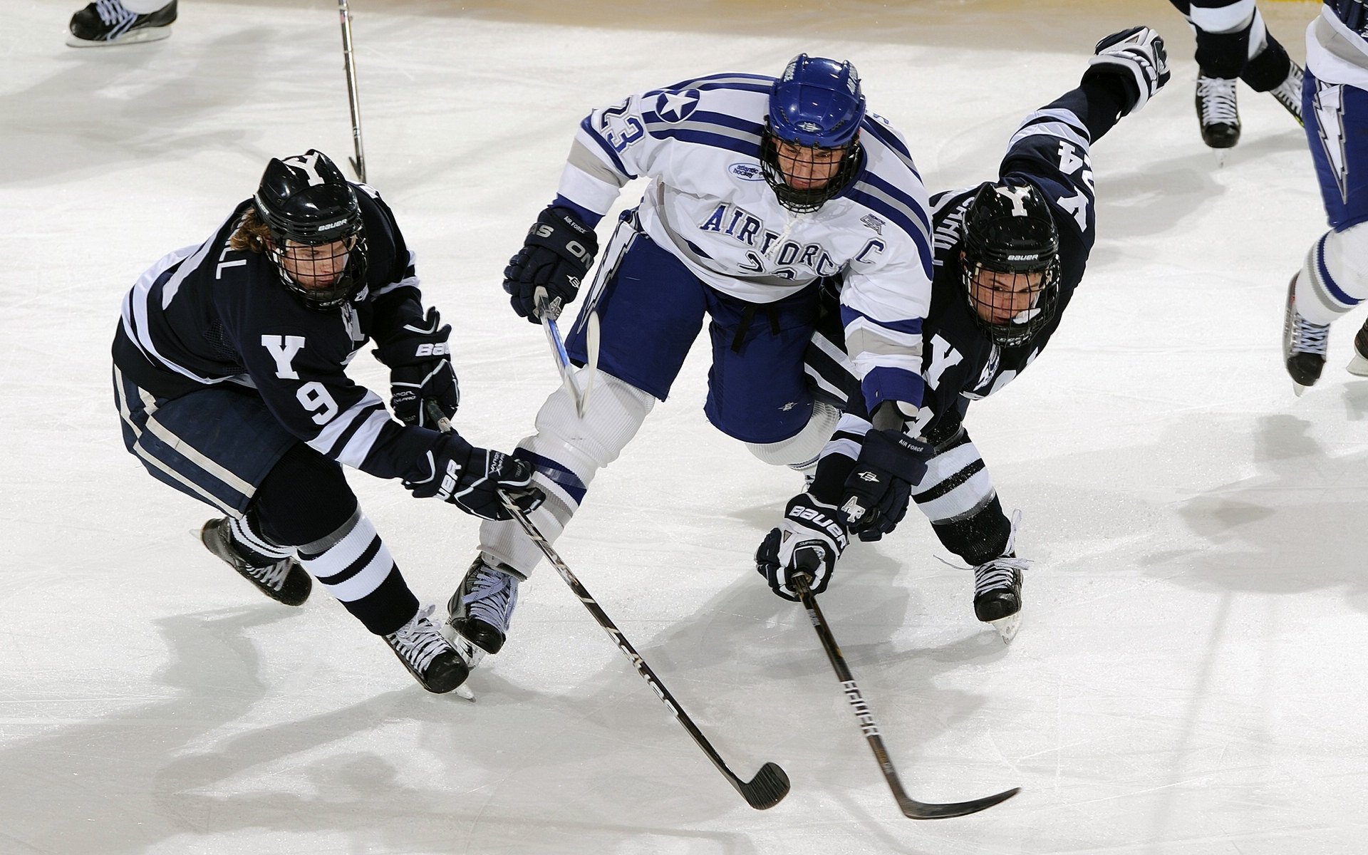开云体育入口-铁闸特奥单节锁死对手！洪都拉斯防守反击一波流击溃马里